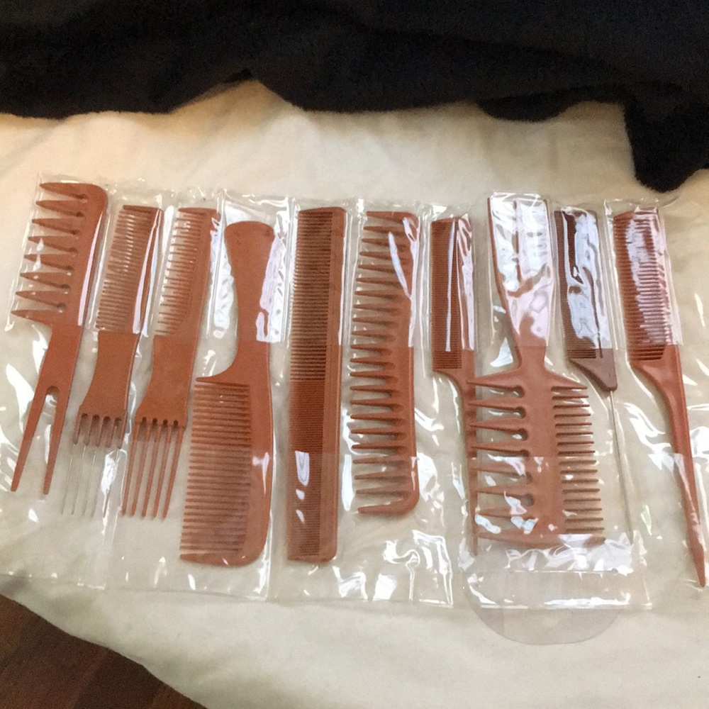 Unusual 10 piece pick comb collection